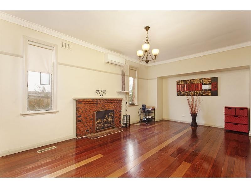 40 Kinlock Avenue, Murrumbeena VIC 3163