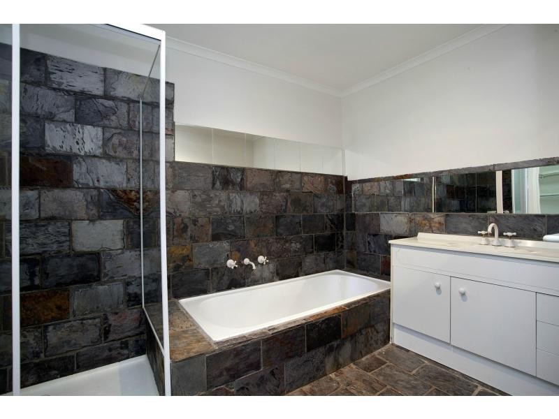 9 Yarram Court, Frankston VIC 3199