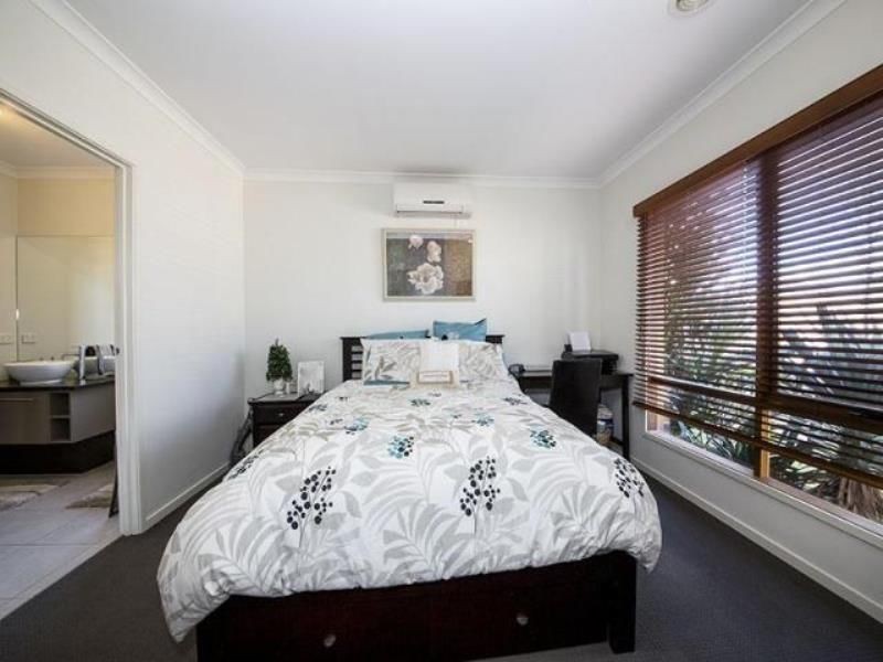 17 Sky Way, Carrum Downs VIC 3201