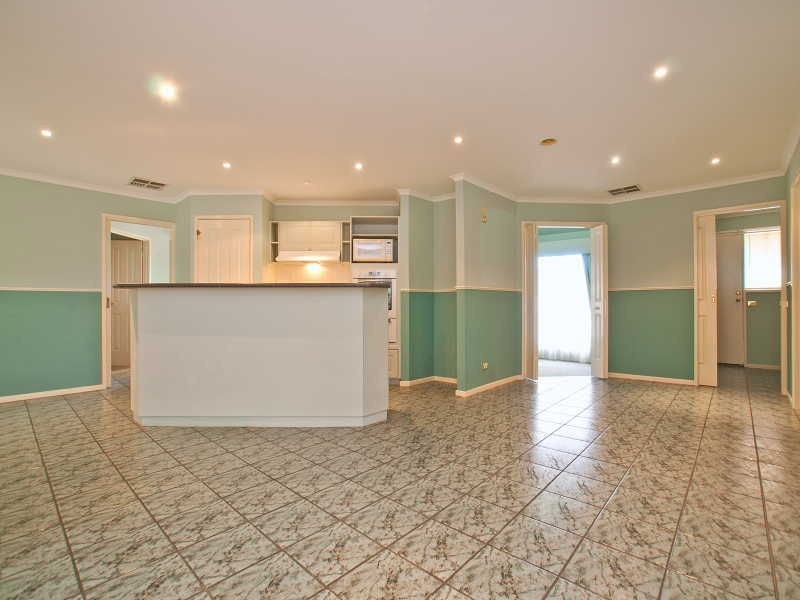 15 Newbury Court, Carrum Downs VIC 3201