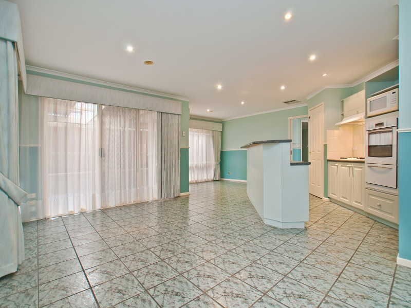 15 Newbury Court, Carrum Downs VIC 3201
