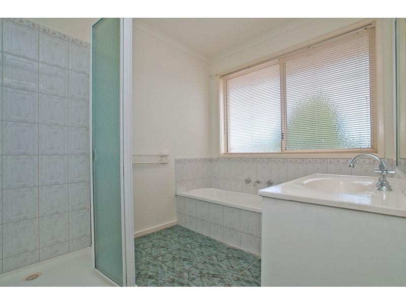 15 Newbury Court, Carrum Downs VIC 3201