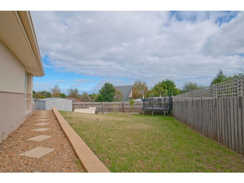 15 Newbury Court, Carrum Downs VIC 3201