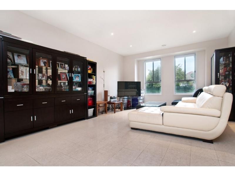 368 Warrigal Road, Cheltenham VIC 3192