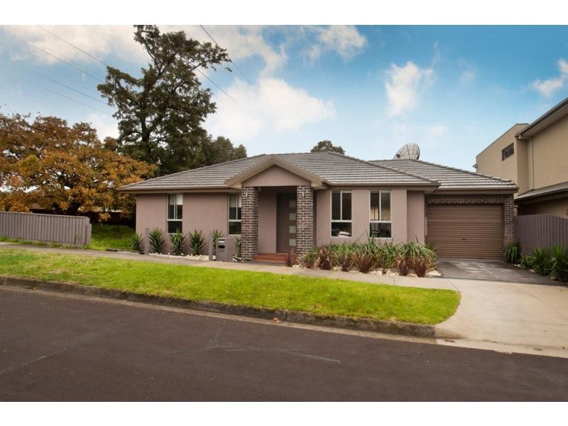 368 Warrigal Road, Cheltenham VIC 3192