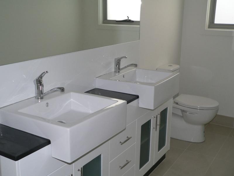 Unit 2/49 East Road, Seaford VIC 3198