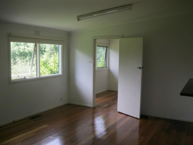 22 Kardinia Crescent, Warranwood VIC 3134