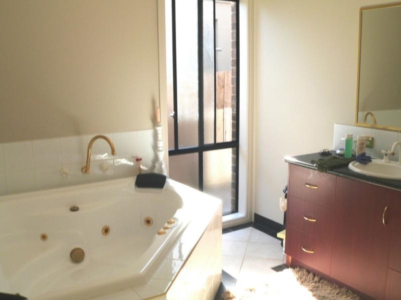 36 Dorothy Crescent, Mornington VIC 3931