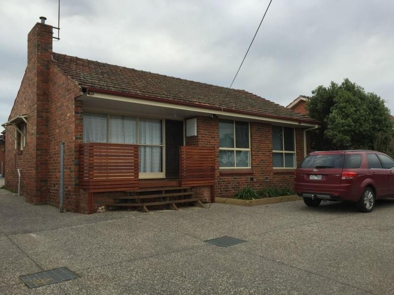18 Sunset Boulevard, Broadmeadows VIC 3047