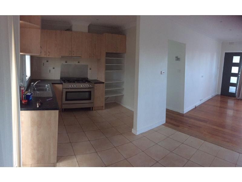 18 Sunset Boulevard, Broadmeadows VIC 3047