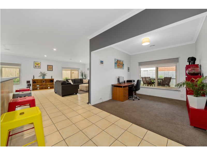 18 Beresford Close, Ocean Grove VIC 3226