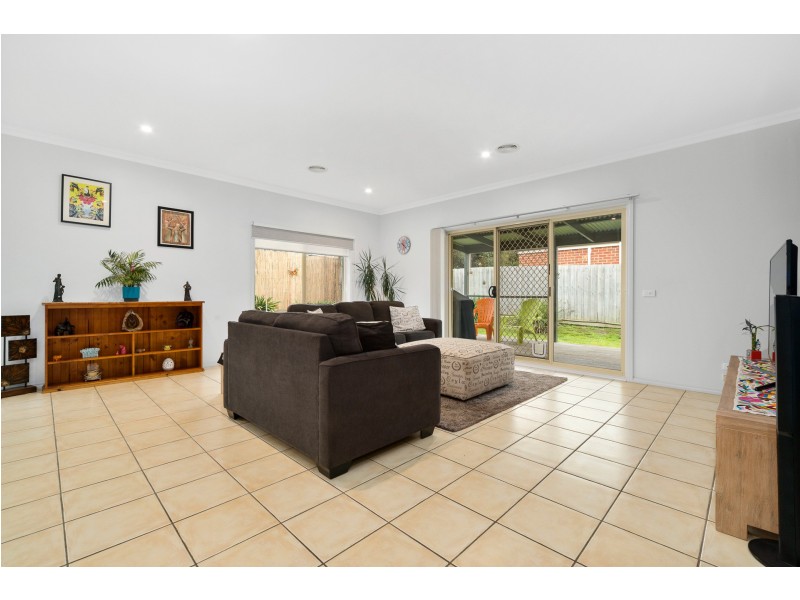 18 Beresford Close, Ocean Grove VIC 3226