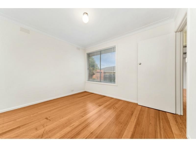 2/23 Clyde Street, Box Hill North VIC 3129