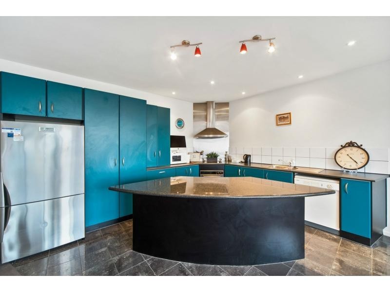 32 Bluff Road, Black Rock VIC 3193