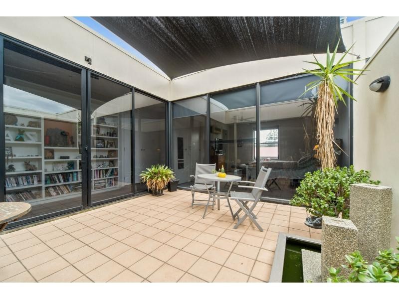 32 Bluff Road, Black Rock VIC 3193