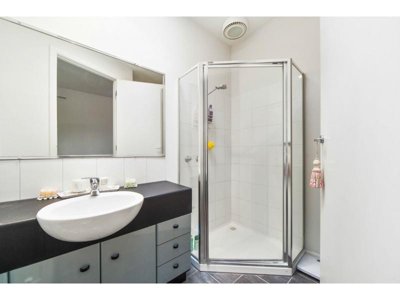 32 Bluff Road, Black Rock VIC 3193