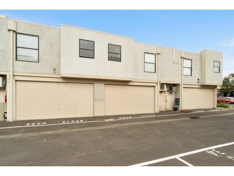 32 Bluff Road, Black Rock VIC 3193