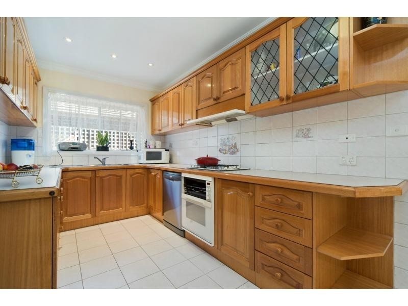 5 Harlington Street, Clayton VIC 3168