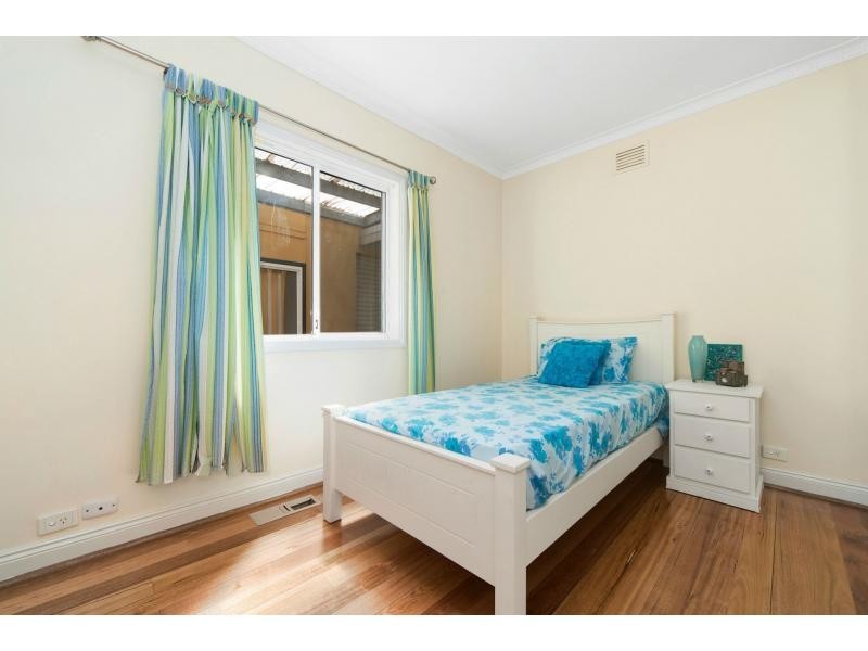 5 Harlington Street, Clayton VIC 3168