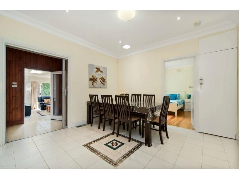 5 Harlington Street, Clayton VIC 3168