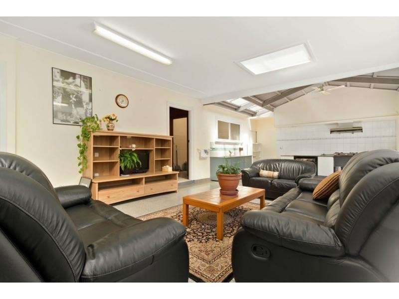 5 Harlington Street, Clayton VIC 3168