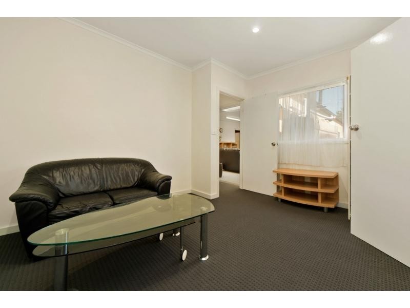 5 Harlington Street, Clayton VIC 3168