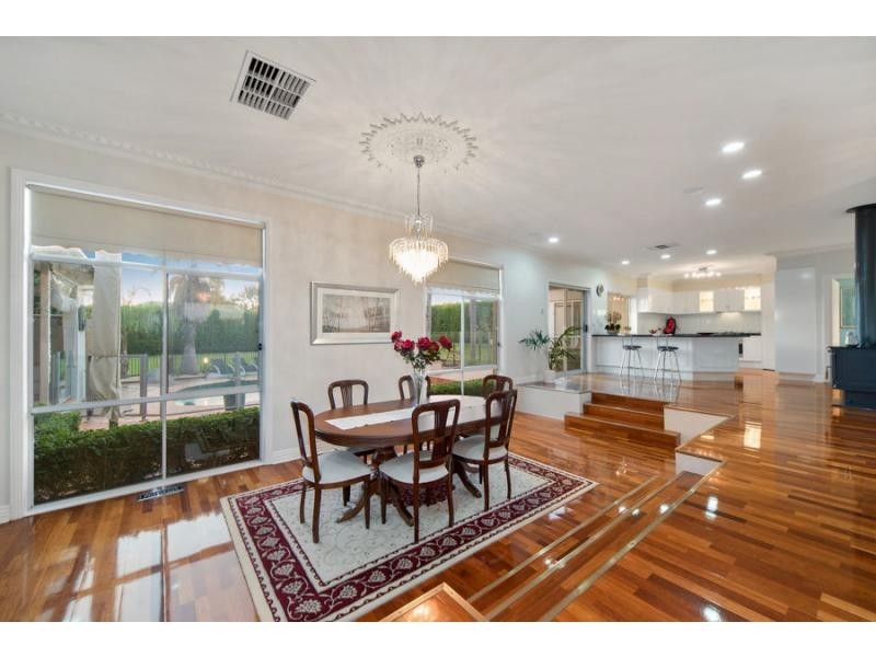 62 Rosedale Grove, Frankston South VIC 3199