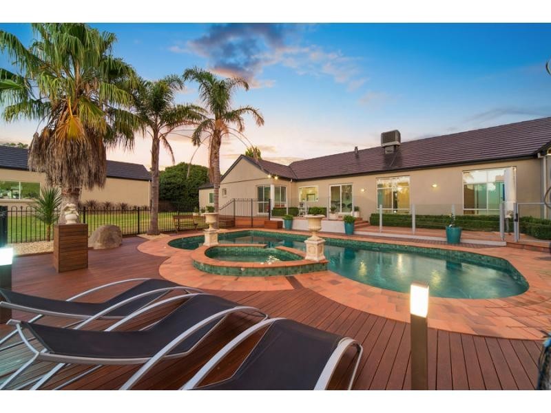 62 Rosedale Grove, Frankston South VIC 3199