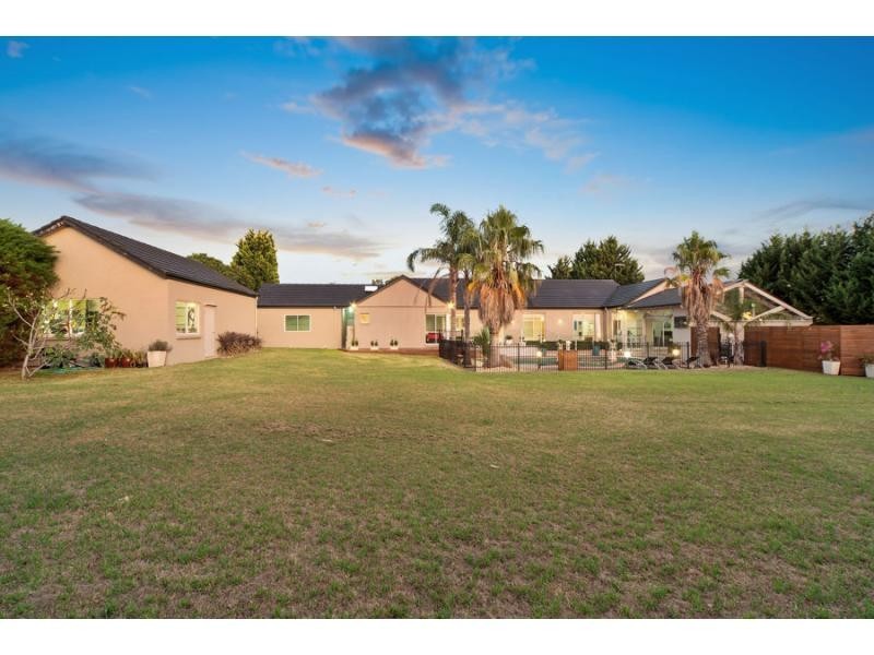 62 Rosedale Grove, Frankston South VIC 3199