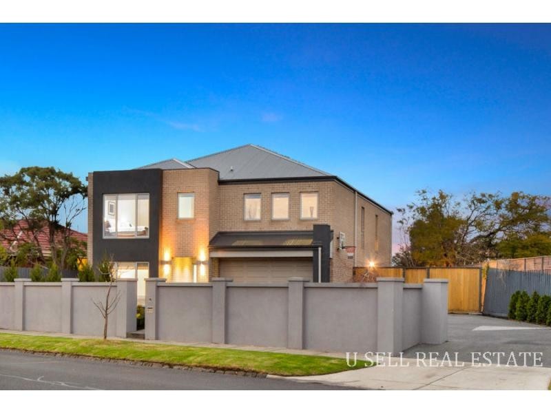 130 Como Parade West, Parkdale VIC 3195