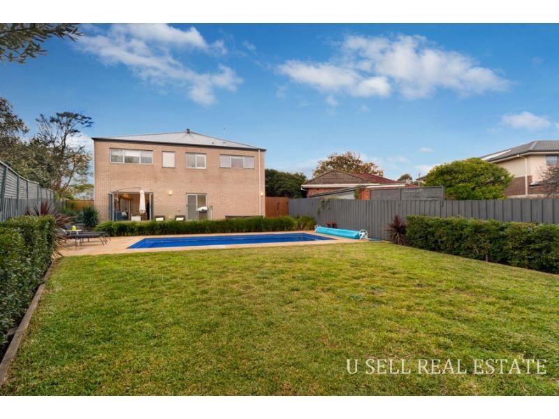130 Como Parade West, Parkdale VIC 3195