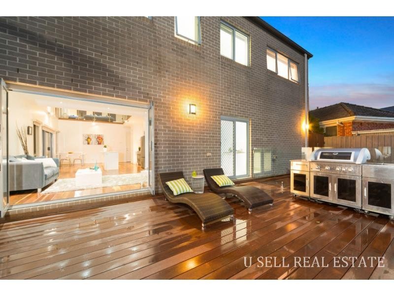 130 Como Parade West, Parkdale VIC 3195