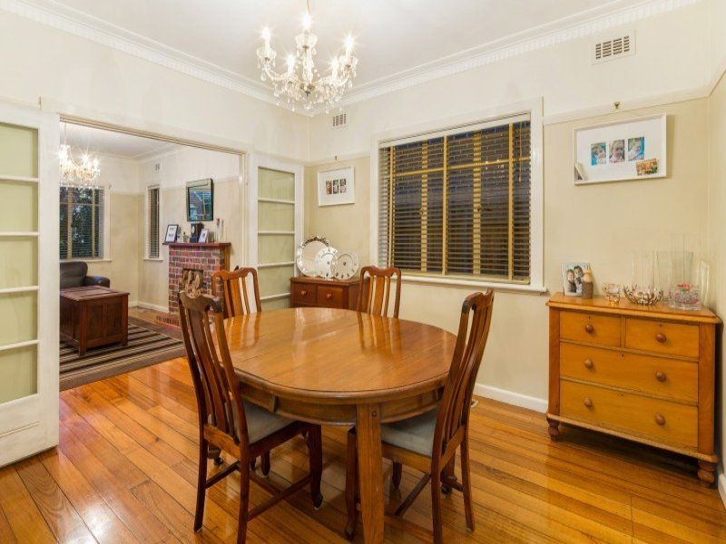 10 Head Street, Strathmore VIC 3041