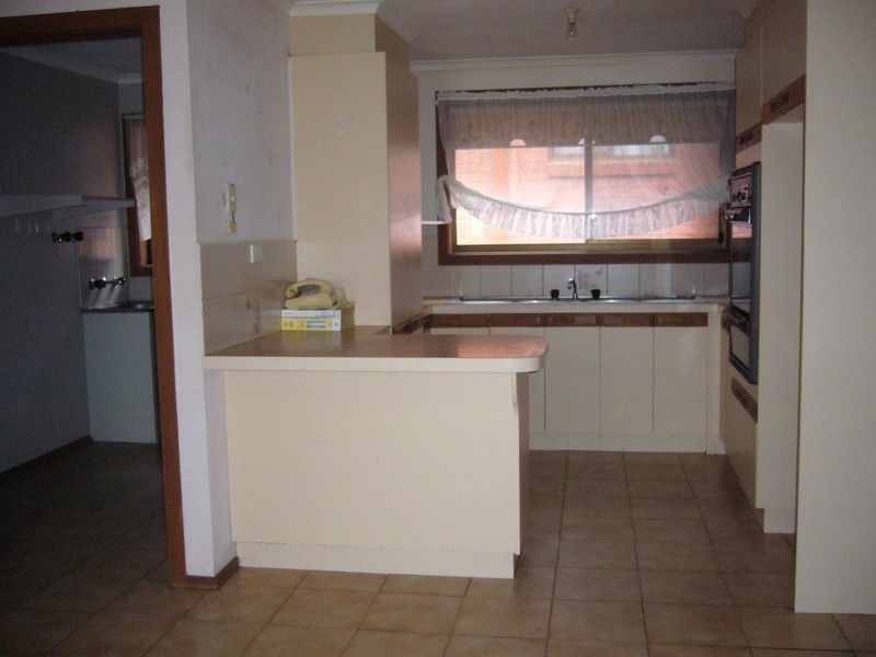 12 Bergen Street, Keysborough VIC 3173