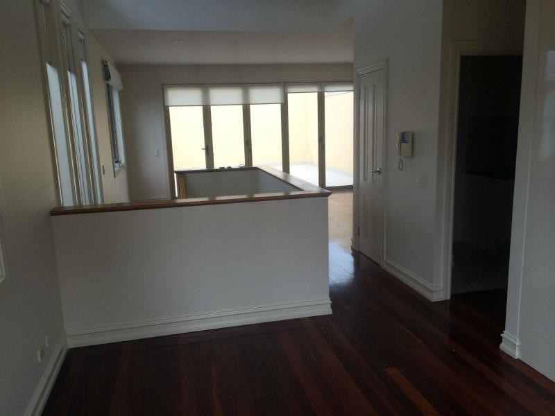 1/242 Hope Street, Brunswick West VIC 3055