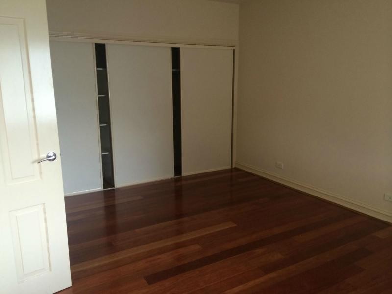 1/242 Hope Street, Brunswick West VIC 3055