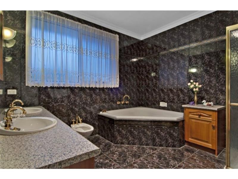 555 Robinsons Road, Langwarrin VIC 3910