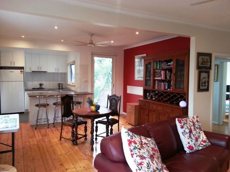 7 O’Connor Crescent, Hampton East VIC 3188