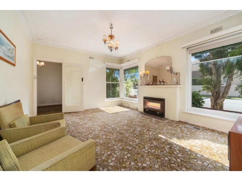 868 Hampton Street, Brighton VIC 3186