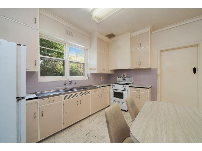 868 Hampton Street, Brighton VIC 3186