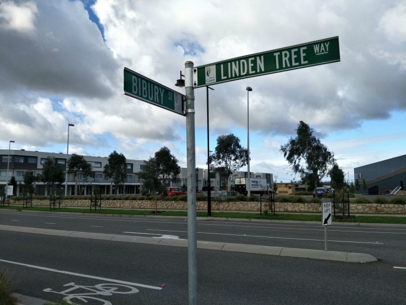 2 – 8S Mickelham Drive, Cranbourne North VIC 3977