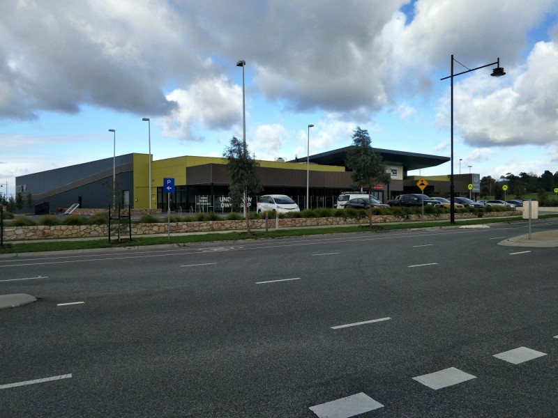 2 – 8S Mickelham Drive, Cranbourne North VIC 3977