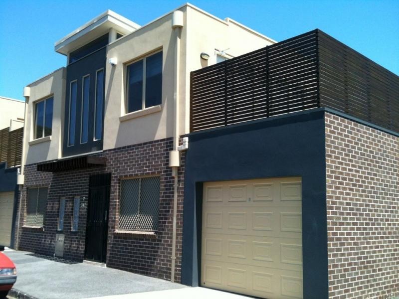 Unit 2/242 Hope Street, Brunswick West VIC 3055