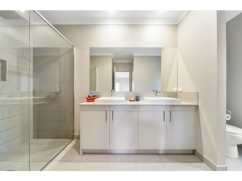 10 Bay Vista Close, Mount Martha VIC 3934