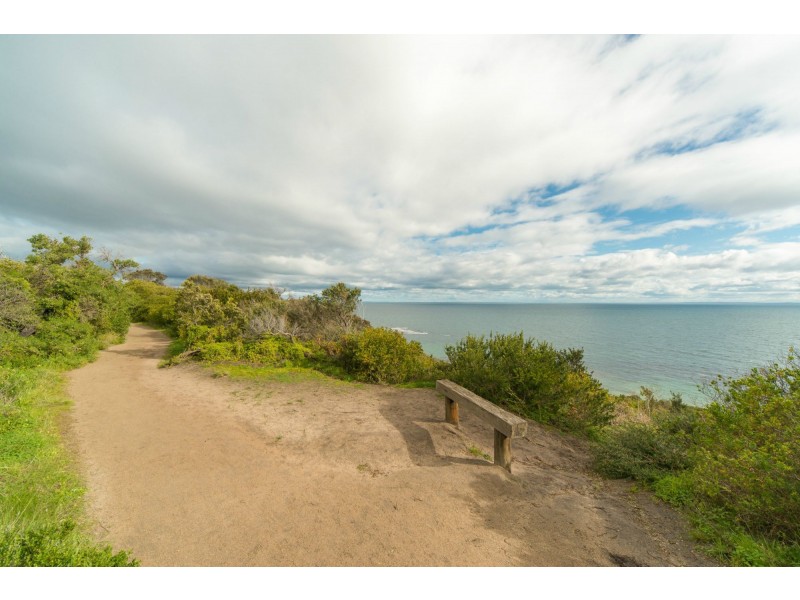 10 Bay Vista Close, Mount Martha VIC 3934