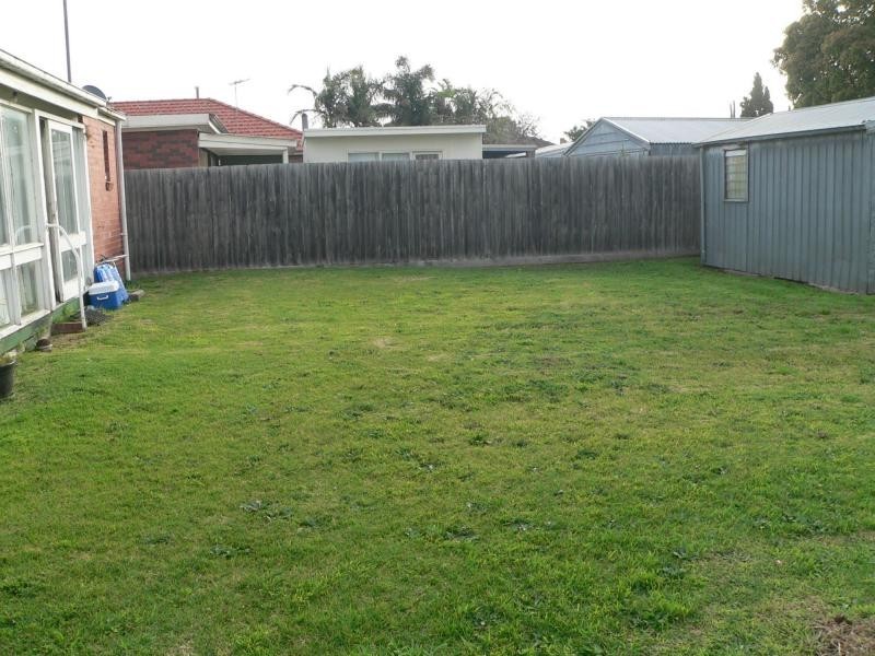 43 Blantyre Avenue, Chelsea VIC 3196