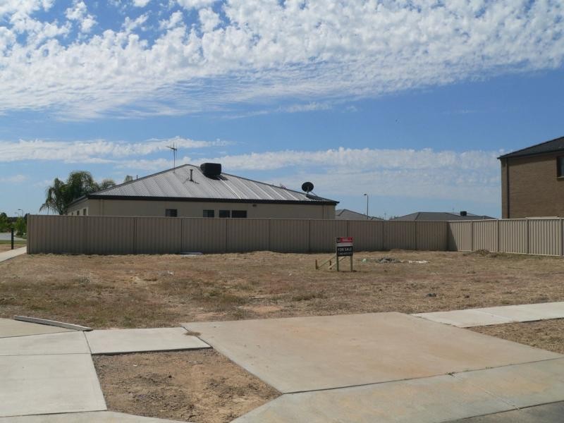 9 Linda Crescent, Yarrawonga VIC 3730