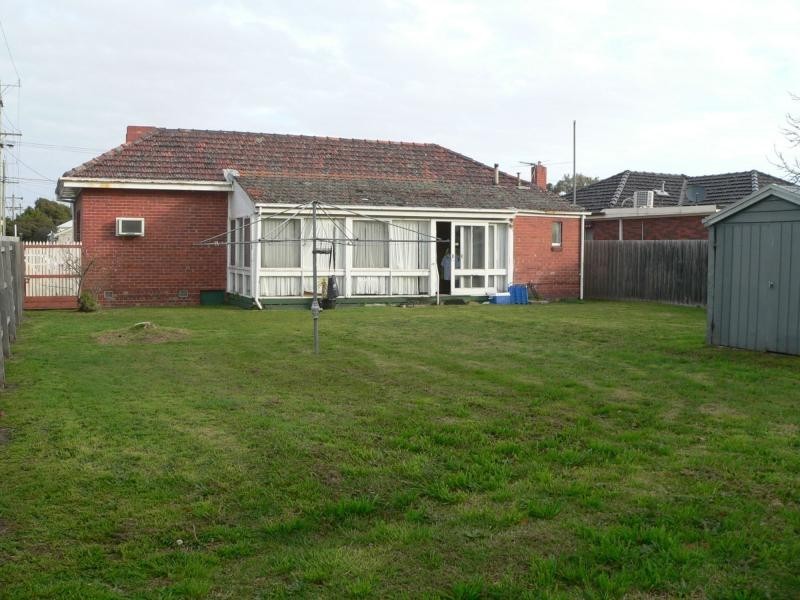 43 Blantyre Avenue, Chelsea VIC 3196