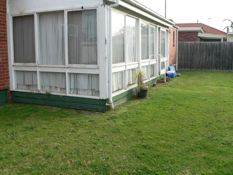 43 Blantyre Avenue, Chelsea VIC 3196