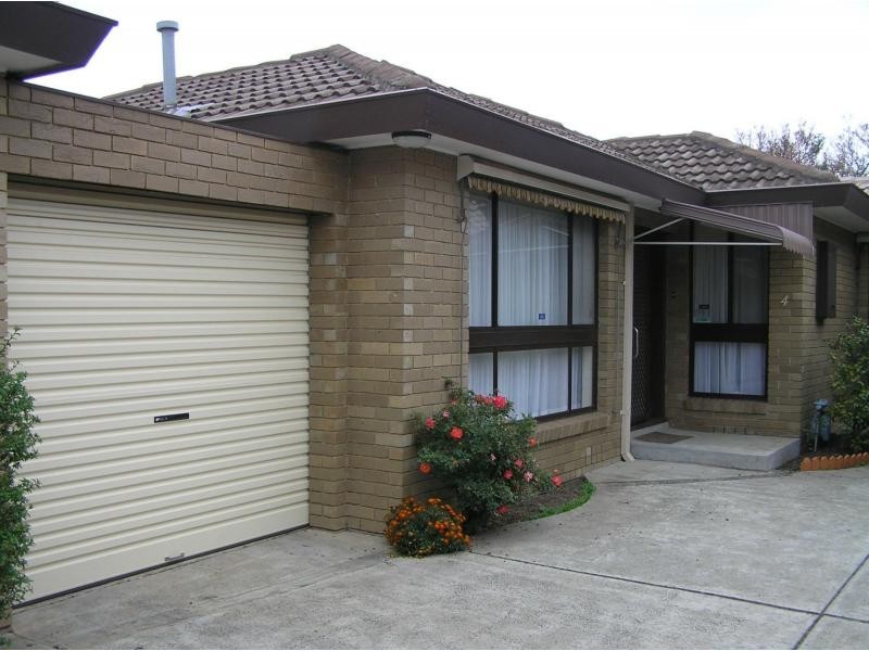 4/97 Plumpton Avenue, Glenroy VIC 3046